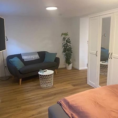 Klein Aber Oho! Neues Apartment In Stadt- Und Fuldanaehe 카셀 외부 사진